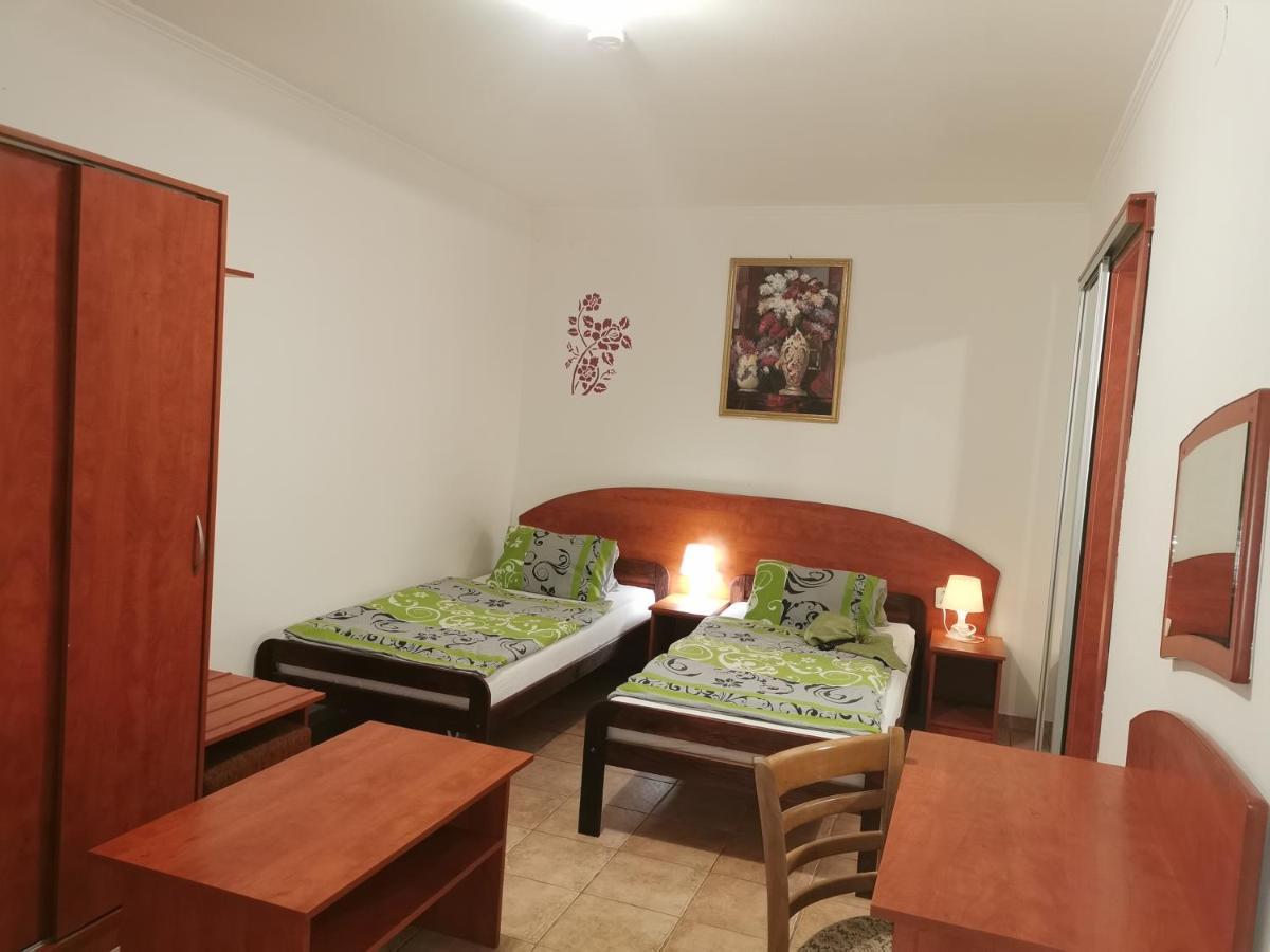 Penzion Rudolf Prievidza Bagian luar foto