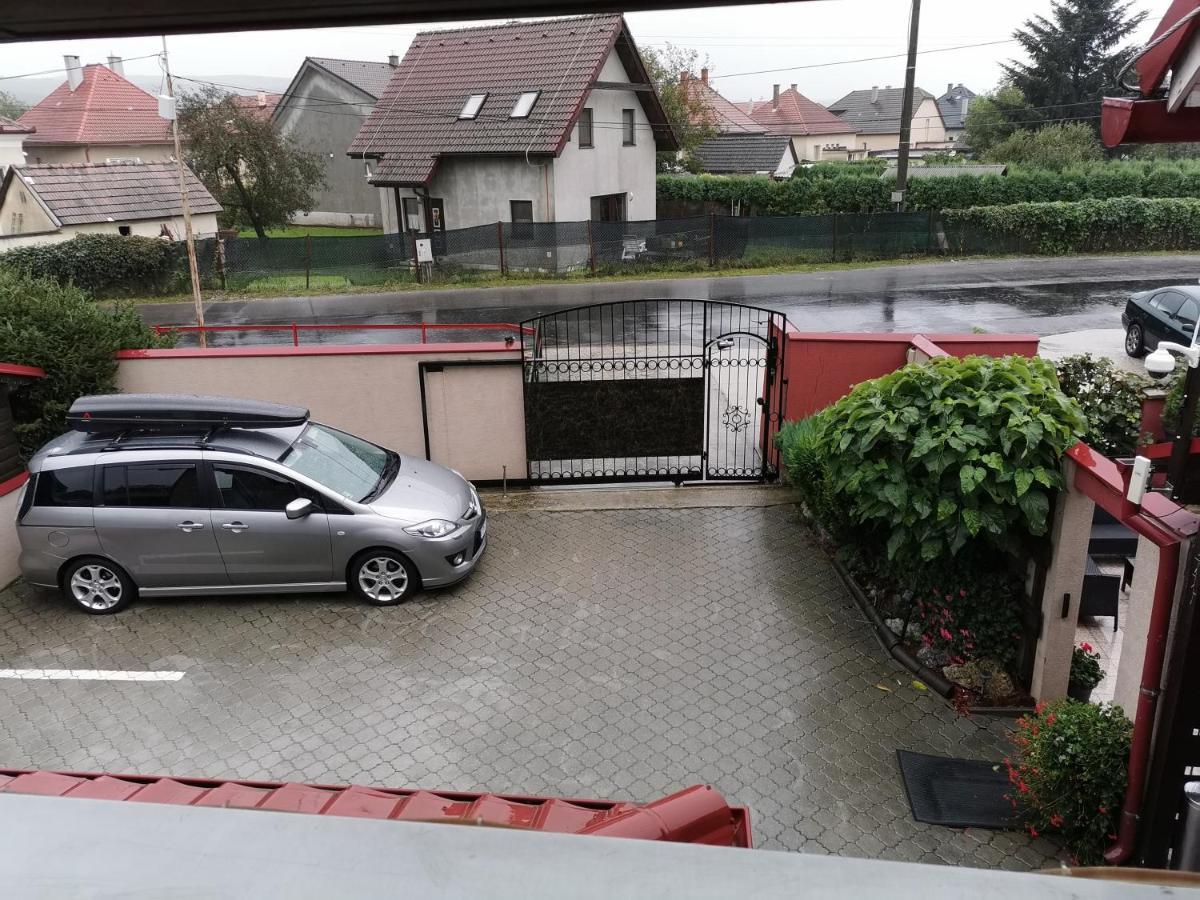 Penzion Rudolf Prievidza Bagian luar foto